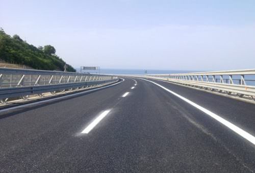 Immagine Perchè Dovresti Leggere il Libro Autostrada per la Ricchezza Immagine Perchè Dovresti Leggere il Libro Autostrada per la Ricchezza