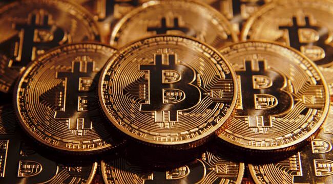 Immagine Bitcoin Perde il 30% a Novembre: Crollo Definitivo?