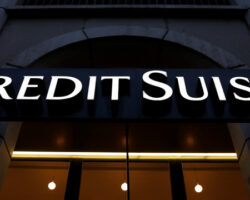 Immagine Dollaro Forte: le Prospettive di Credit Suisse