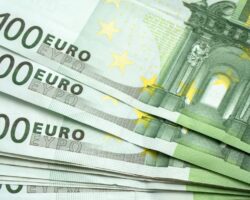 Immagine Inflazione Area Euro in Calo, le Conseguenze per l’Euro Dollaro [2021]