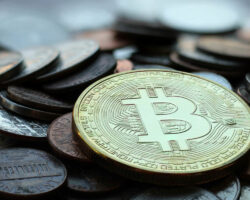 Immagine Bitcoin: Mining Sempre Più Difficile, le Conseguenze per il Mercato