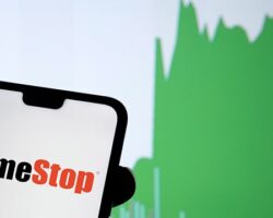 Immagine La Storia Azionaria di GameStop e Roaring Kitty: Rivoluzione nei Mercati Finanziari