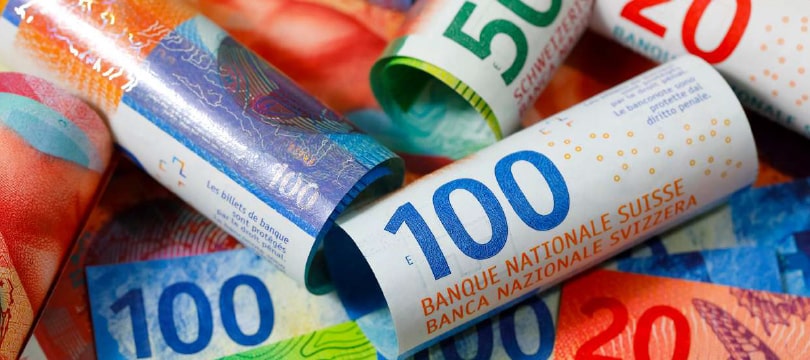 Immagine Franco Svizzero Bene Rifugio? Perché CHF Resta Forte Nonostante i Tagli Immagine Franco Svizzero Bene Rifugio? Perché CHF Resta Forte Nonostante i Tagli