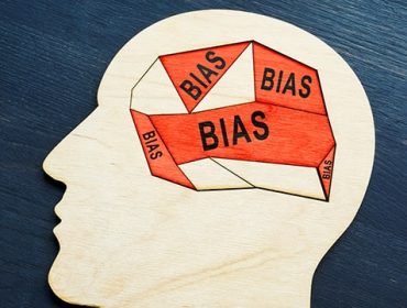 Immagine Psicologia del Trading: Come Controllare Emozioni e Bias Cognitivi Immagine Psicologia del Trading: Come Controllare Emozioni e Bias Cognitivi