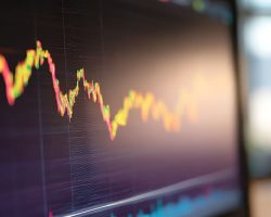 Immagine Volume Profile vs Volumi Standard: un’Arma per Capire Dove gli Istituzionali Accumulano Posizioni e Perché