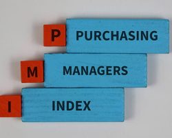 Immagine PMI Manifatturiero: L’Indicatore Leading che Anticipa Recessioni